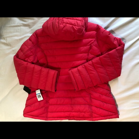 Nautica packable Hooded Jacket $150 - Picture 8 of 8